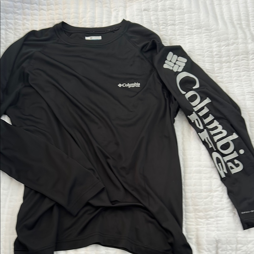Columbia Men's Black Long Sleeve Shirt
